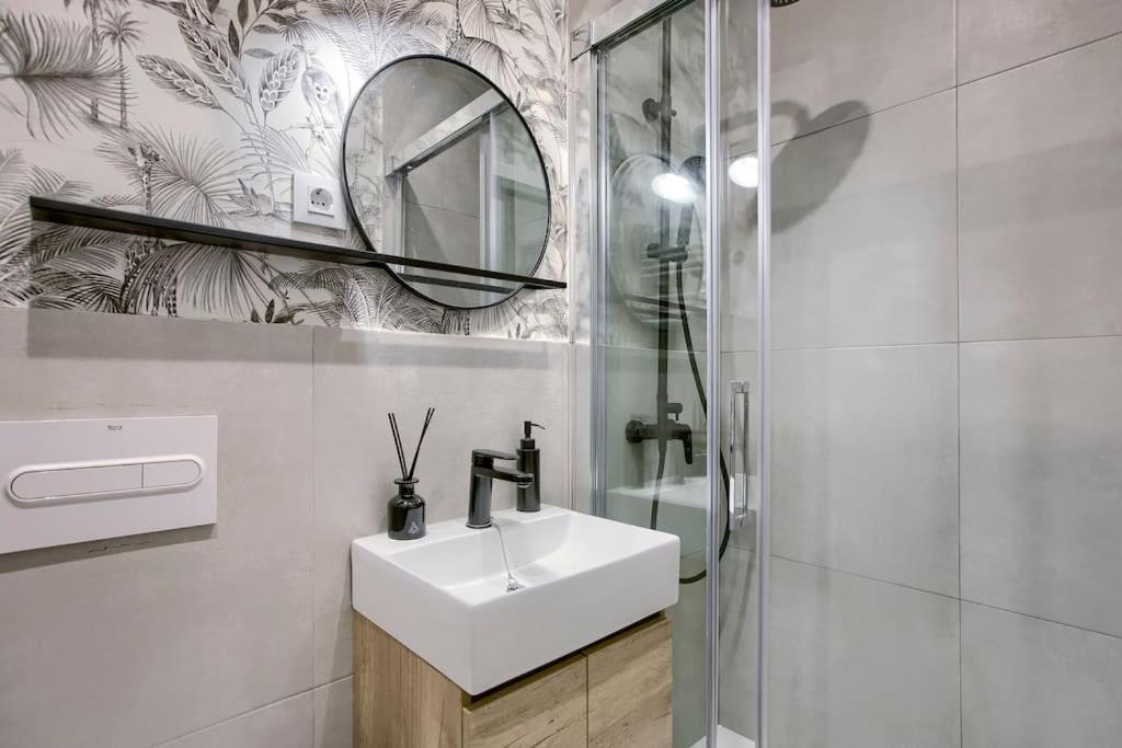 مدريد New&Beatiful&Central Apartment*El Balcon De Chueca المظهر الخارجي الصورة